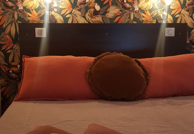 Apartahotel en Saline les Bains - 11 - LE VACOA - CHAMBRE 11  ETG G Apartahotel en Saline les Bains - 11 - LE VACOA - CHAMBRE 11  ETG G